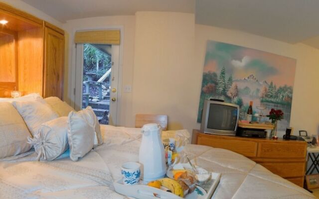 Her Castle Homestay B and B Inn