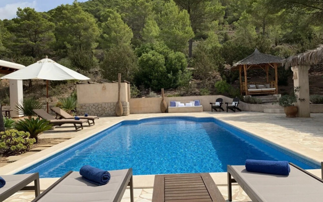 Cozy Villa in Ibiza With Swimming Pool