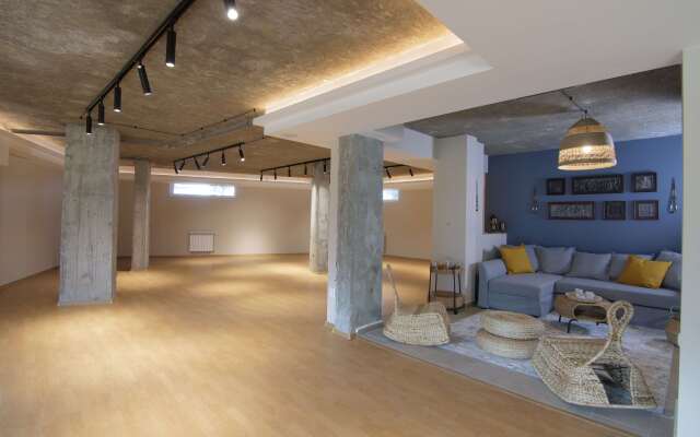 Local Stay Hotel, BEST WESTERN Signature Collection