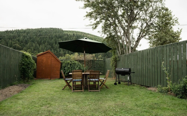 3BD House Fantastic Mountain Views Innerleithen