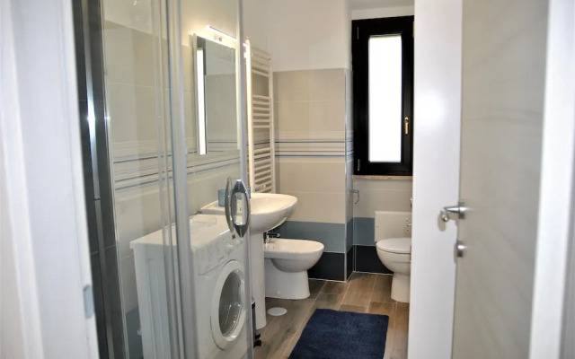 Dinky Home Air-conditioned Penthouse With sea View Terrace