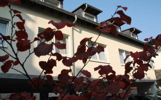 HOTEL RIESENJunior by Trip Inn