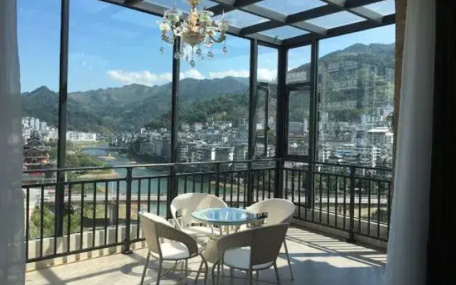Li Jing Holiday Inn