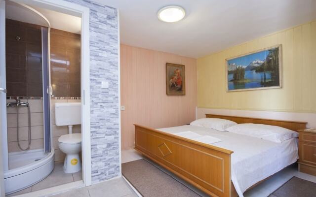 Holiday House Neda