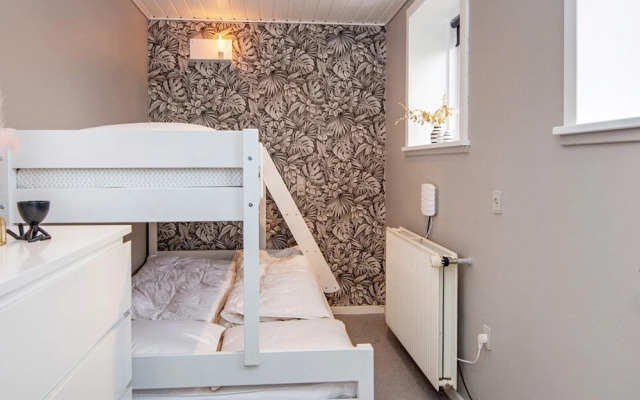 8 Person Holiday Home in Henne