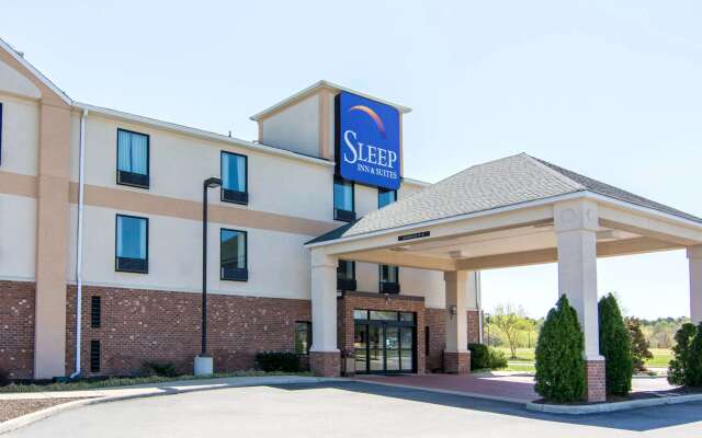 Sleep Inn & Suites near Fort Gregg-Adams