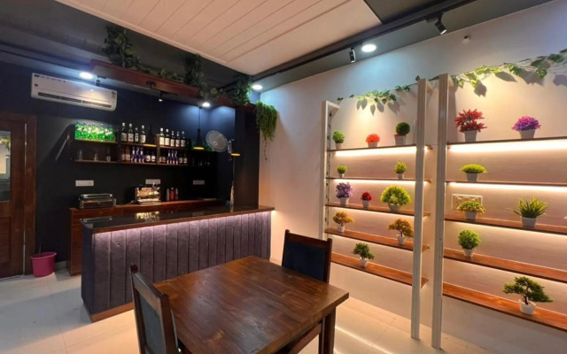 OYO 91695 Hotel Sarvika