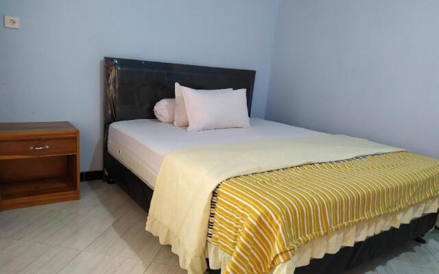 OYO 2423 Hotel Tubalong Taliwang Syariah