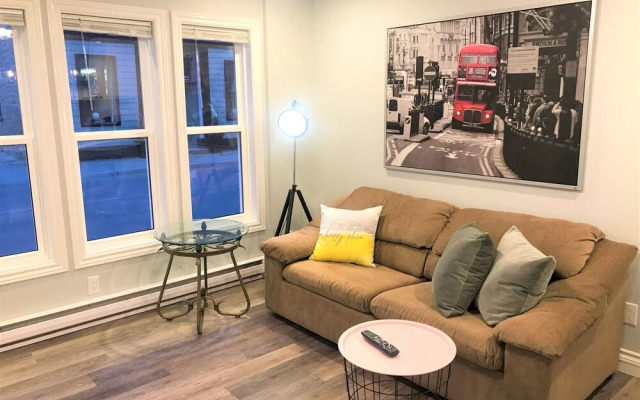 Esther's Place-Carleton Place Downtn Apt