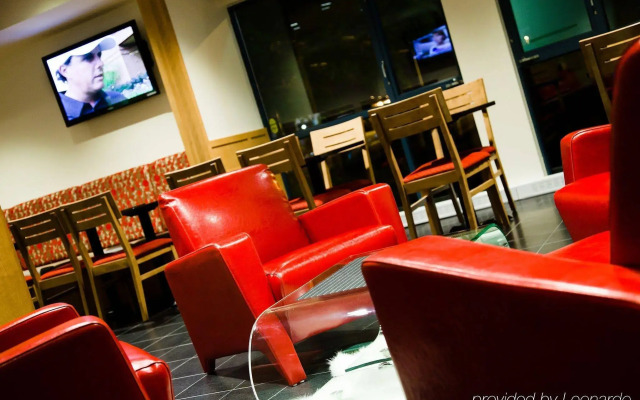 Hotel & Suites Le Dauphin Quebec