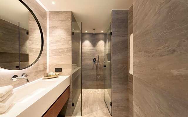 Legend Hotel
