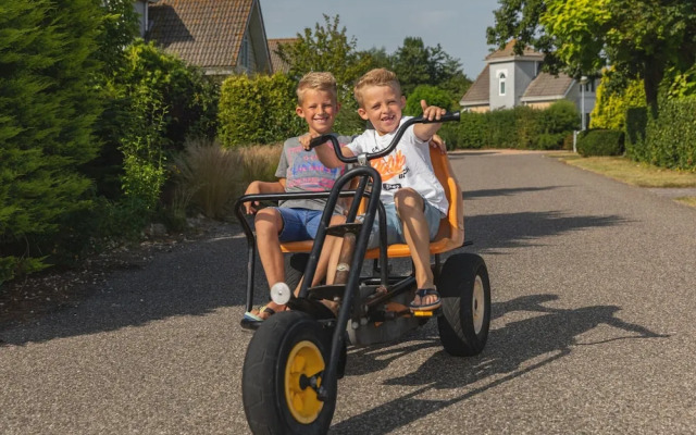 Semi-detached Villa With Microwave Near the Beach