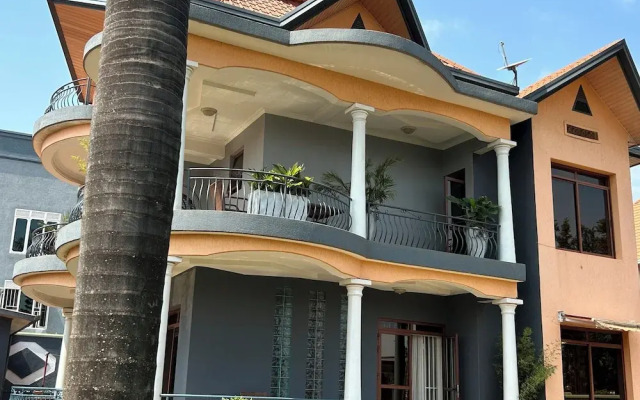 The Vibrant Lodge Gacuriro