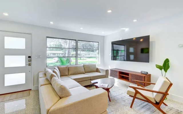 Charming Sarasota Vacation Home Near Downtown