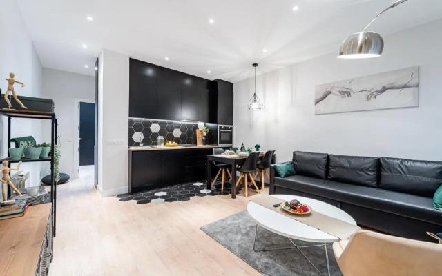 EdSam Madrid Apartments Black