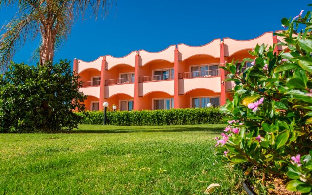 Three Corners Happy Life Beach Resort - All Inclusive