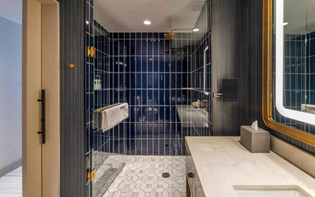 Omni Oklahoma City Hotel