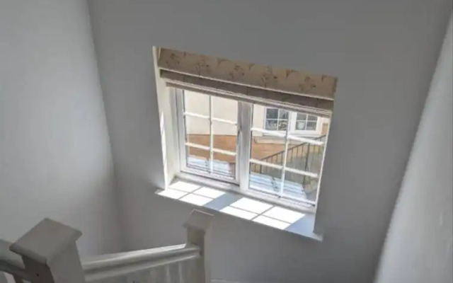 Enbrook Valley House - 3 Bedrooms, Folkestone