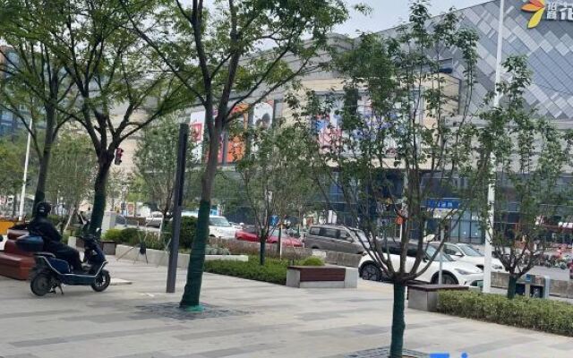 Shanghai Ruyue Fashion Hotel (Gutang Road Subway Station)