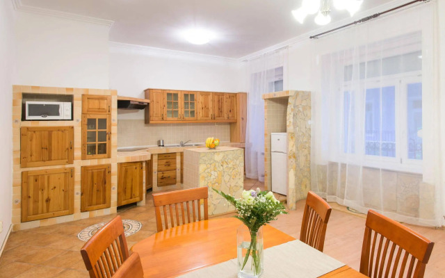 Baross City Apartments