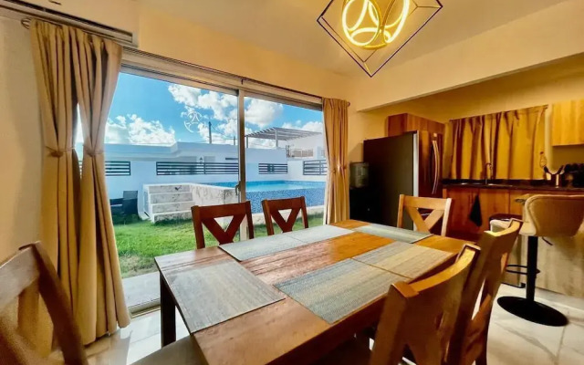 4BR 14 pax Twin Villa-Bbq & private pool
