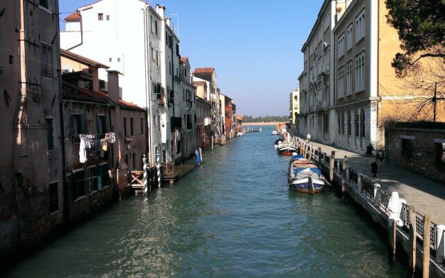 La Gondola Canal View