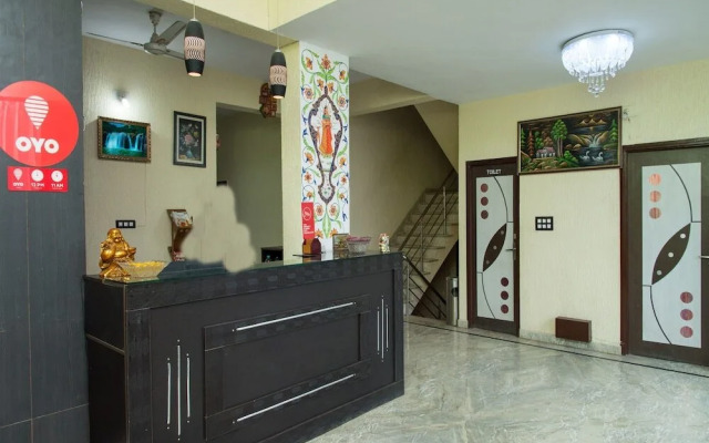 FabHotel Everest International