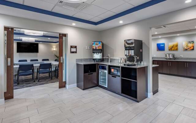 Comfort Suites St. Louis - Sunset Hills