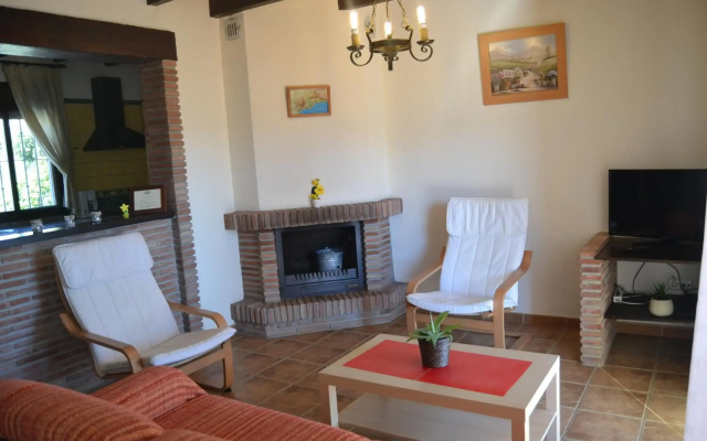 House in Huetor, Rural Tourism, Beach & Pool