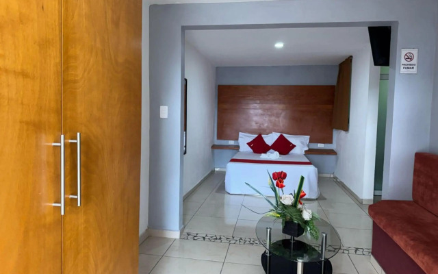OYO Hotel Familiar Tollan