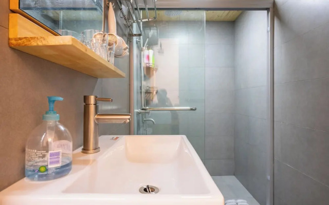 Shanghai Hills&XING 132 Family Homestay