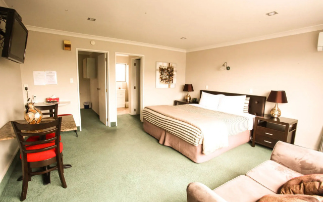 Strathern Motor Lodge