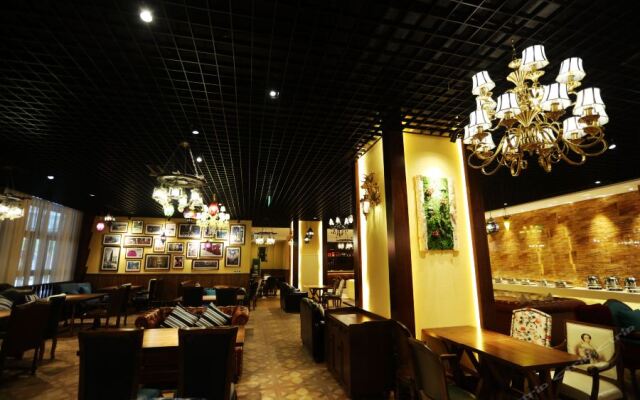 Rezen Hotel Wanda Plaza Tianwei Art Hotel