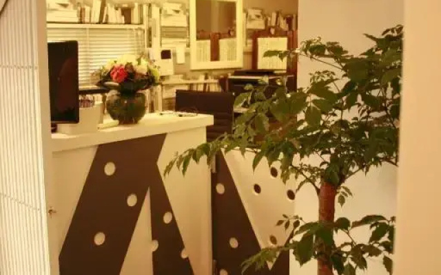 Crib 49 Guesthouse - Foreigner only