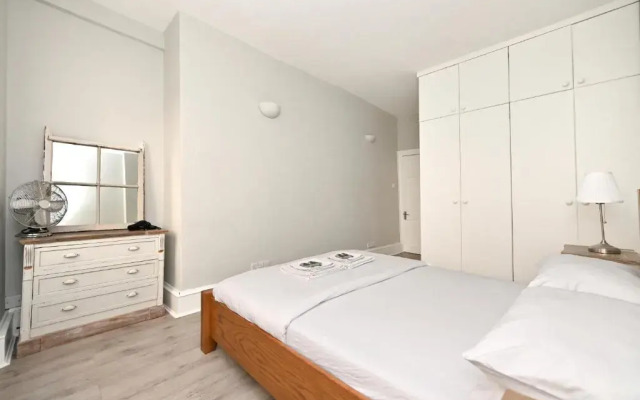 Soho Apartment, Piccadilly & Regent Street