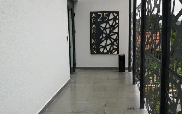 Apartman 25