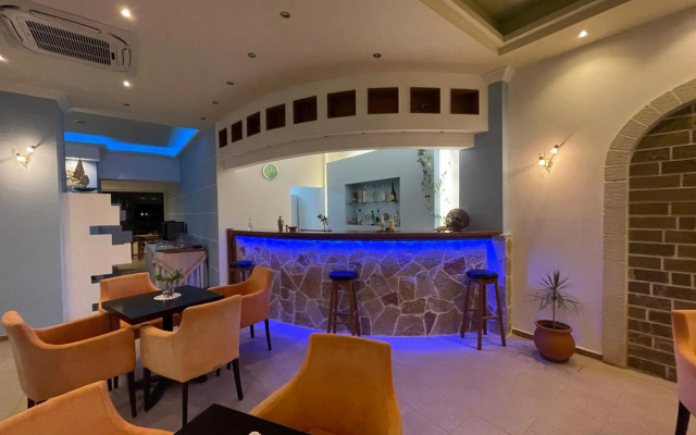 Hotel Flisvos