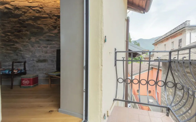 Urio's Castle Suites by Rent all Como