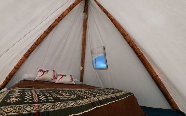 Samay Glamping Airport