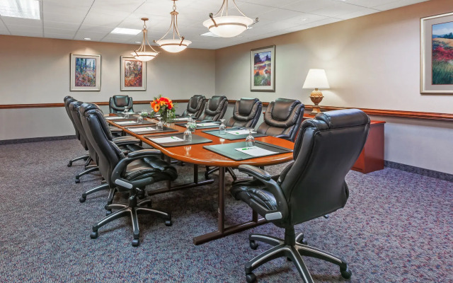 Holiday Inn Springdale/Fayetteville Area by IHG