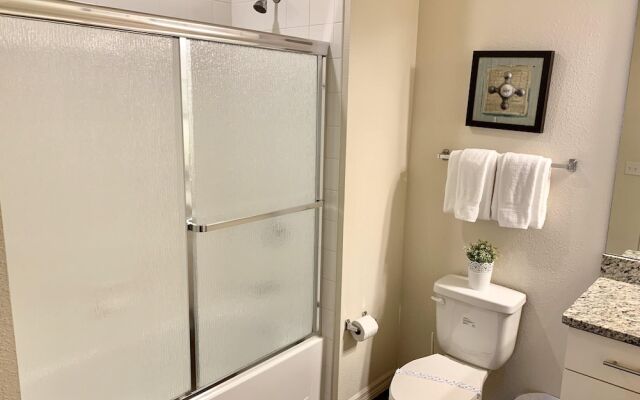 Villa Cristina - Lucaya Village