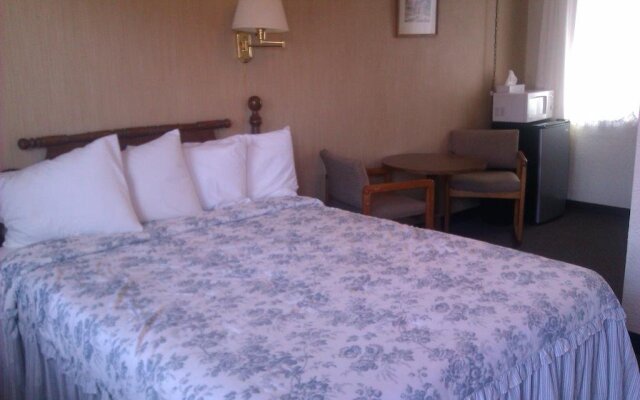 Fir Grove Motel