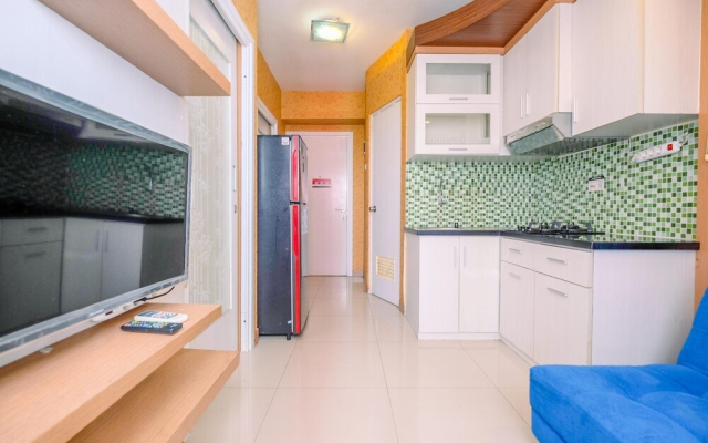 Nice And Elegant 2Br At Green Pramuka City Apartment