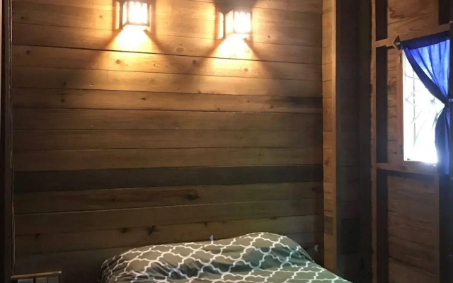 Roatan Bed & Breakfast Apartments