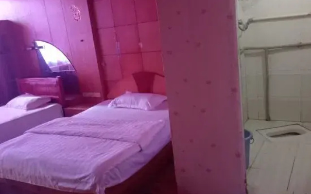 Hechi Abundant Hotel