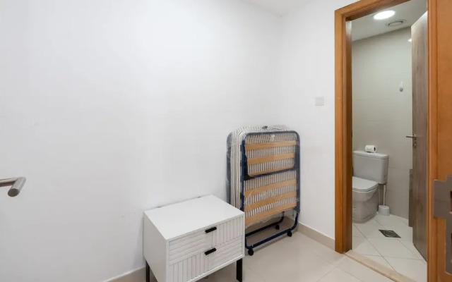 Premium 2BR Apt w Marina Views