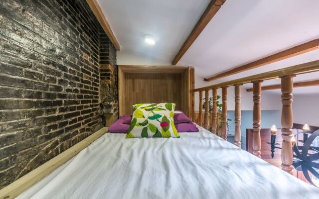 Cozy Apartment Best Location 616
