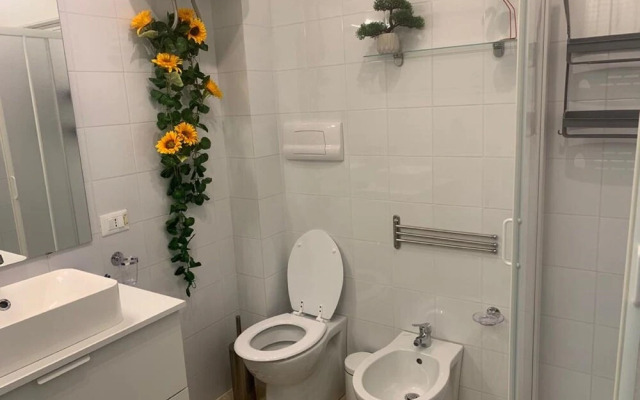 the Big Apartament Annee Elegant and Cozy---------------------------------------