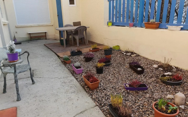 Studio In Ault With Wonderful Sea View Furnished Garden And Wifi - 500 M From The Beach