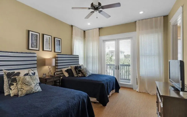 32 E Park Place Duplex #802